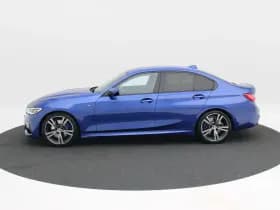 BMW 3-serie 330i Executive Edition 259 Pk Automaat thumbnail 8