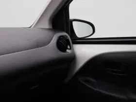 Peugeot 108 1.0 e-VTi Style thumbnail 23