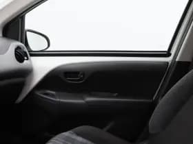 Peugeot 108 1.0 e-VTi Style thumbnail 24