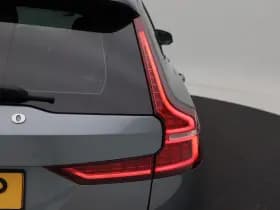 Volvo V60 2.0 B3 R-Design 163 Pk Automaat thumbnail 14