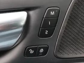 Volvo V60 2.0 B3 R-Design 163 Pk Automaat thumbnail 35