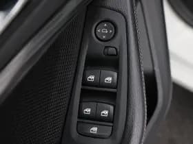 BMW 1-serie 118i 140 Pk High Executive Edition thumbnail 19