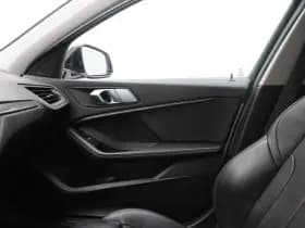 BMW 1-serie 118i 140 Pk High Executive Edition thumbnail 31