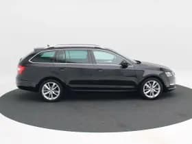 Skoda Octavia Combi 1.0 TSi 115 Pk Business Edition Plus thumbnail 6
