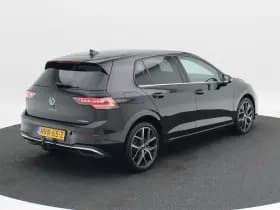 Volkswagen Golf 1.5 eHybrid 204 Pk Style Edition thumbnail 2