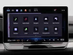 Volkswagen Golf thumbnail 24