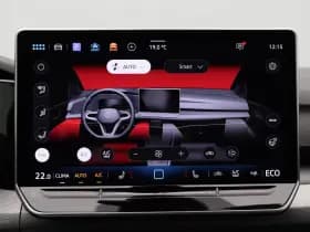 Volkswagen Golf thumbnail 28