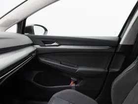 Volkswagen Golf thumbnail 32