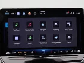 Volkswagen Golf 1.5 eHybrid 204 Pk Style Edition thumbnail 8