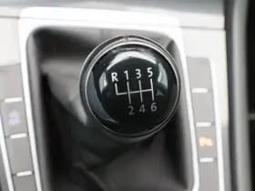 Volkswagen Golf thumbnail 29