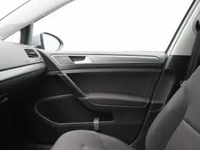 Volkswagen Golf thumbnail 31