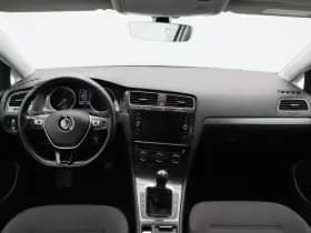 Volkswagen Golf thumbnail 33