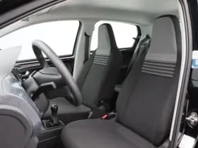 Volkswagen Up! thumbnail 17