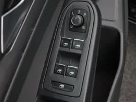 Volkswagen Golf thumbnail 18