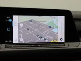 Volkswagen Golf thumbnail 25