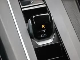 Volkswagen Golf thumbnail 28