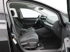 Volkswagen Golf thumbnail 36