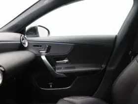 Mercedes-Benz CLA-klasse Shooting Brake 180 136 PK Business Solution Luxury thumbnail 35