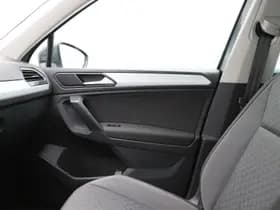 Volkswagen Tiguan thumbnail 32