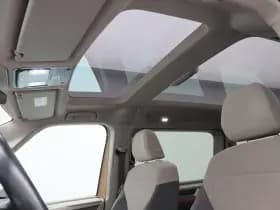 Volkswagen Multivan thumbnail 22
