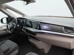 Volkswagen Multivan thumbnail 39