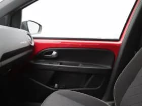 Volkswagen Up! thumbnail 26