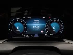 Volkswagen Golf thumbnail 19