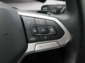 Volkswagen Golf thumbnail 21