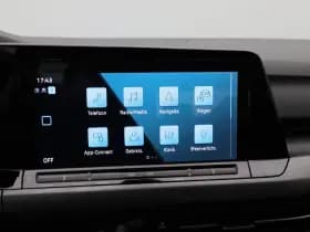 Volkswagen Golf thumbnail 22