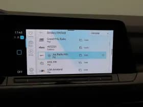 Volkswagen Golf thumbnail 23