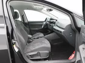 Volkswagen Golf thumbnail 36