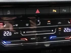 Volkswagen T-Roc 1.5 TSi R-Line Business+ 150 Pk Automaat thumbnail 11