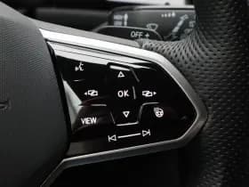 Volkswagen T-Roc thumbnail 24