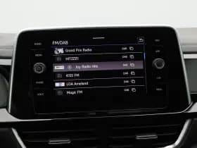 Volkswagen T-Roc thumbnail 26