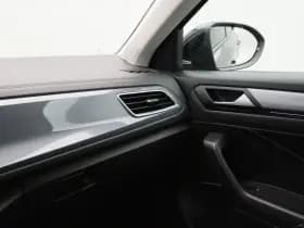 Volkswagen T-Roc thumbnail 28