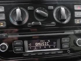 Volkswagen Up! 1.0 high up! BlueMotion thumbnail 9