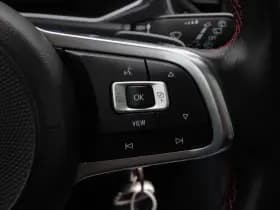 Volkswagen T-Roc thumbnail 24