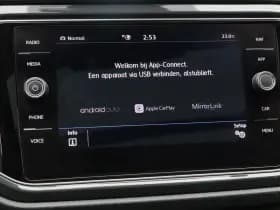 Volkswagen T-Roc thumbnail 28