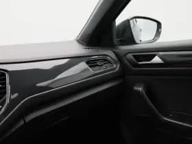 Volkswagen T-Roc thumbnail 32