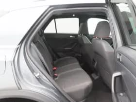 Volkswagen T-Roc thumbnail 37