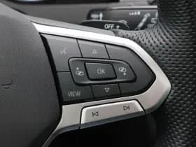 Volkswagen Passat thumbnail 26