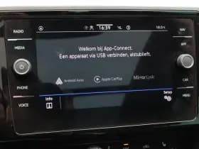 Volkswagen Passat thumbnail 30