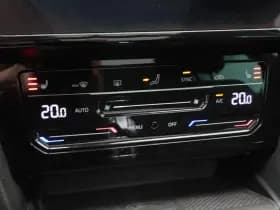 Volkswagen Passat thumbnail 31