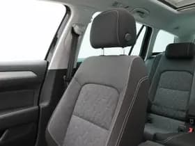 Volkswagen Passat thumbnail 36