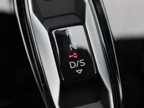 Audi A3 Sportback 45 TFSi e 245 Pk S-Line Competition thumbnail 12