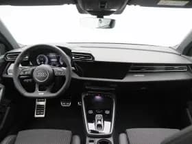 Audi A3 Sportback 45 TFSi e 245 Pk S-Line Competition thumbnail 13