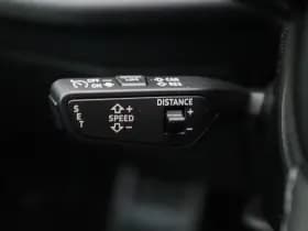 Audi A3 Sportback 45 TFSi e 245 Pk S-Line Competition thumbnail 8