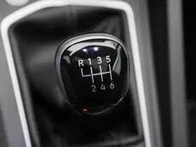 Volkswagen Golf 1.5 TSi 150 Pk R-Line thumbnail 28