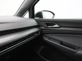 Volkswagen Golf 1.5 TSi 150 Pk R-Line thumbnail 29