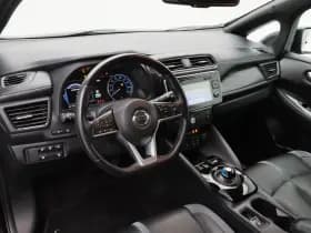 Nissan Leaf thumbnail 3